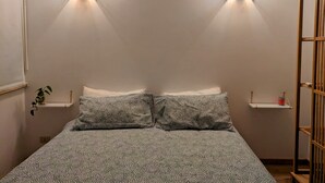 Luokittelematon kuva, 3 kautta 24, painike