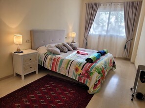 3 bedrooms, iron/ironing board, free WiFi, bed sheets - SANTA MARIA GREEN HILLS, MARBELLA, 2BR 2 BATH. PEACEFUL LUXURY APT. (Elviria)