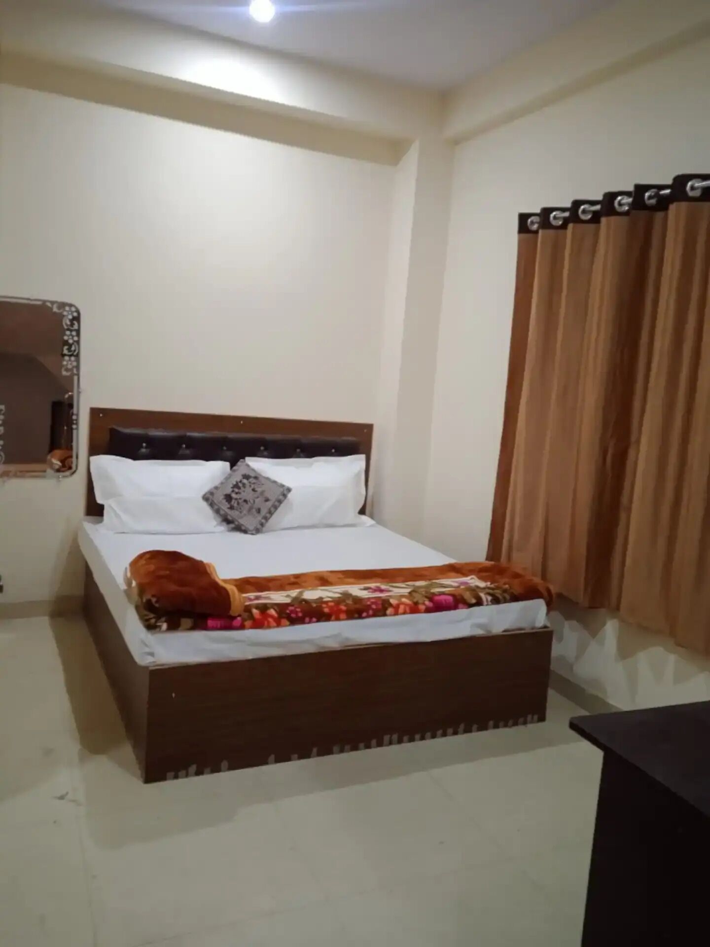 1 bedroom, WiFi, bed sheets