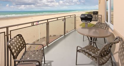OCEAN FRONT - Spring Break - On the Beach