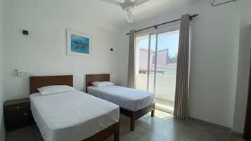 1 chambre, fer et planche Ă  repasser, Wi-Fi, draps fournis