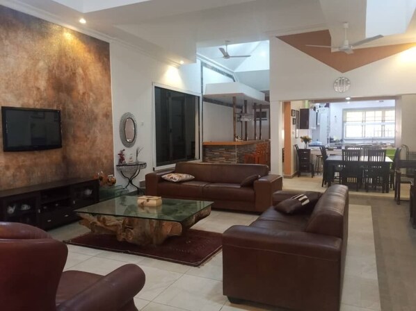 リビング エリア