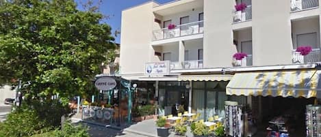 Fachada da propriedade