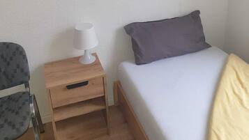 2 bedrooms, WiFi, bed sheets