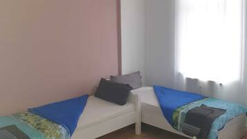 2 bedrooms, WiFi, bed sheets