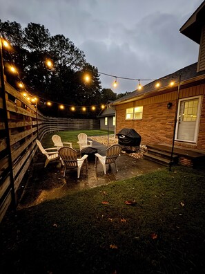 Terrace/patio - Mountain Lakes Lodge - Sleeps 11, 2 King beds, 3 Double Beds, Futon, 3 Bathrooms (Scottsboro)