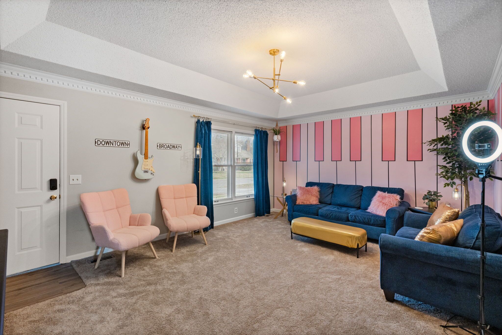 Smart TV, music library