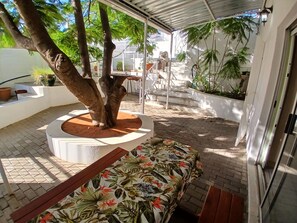 Terrace/patio - Villa Saffier is a cozy and safe apartment in Eros Park in Windhoek, Namibia.
. (Windhoek)