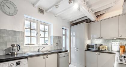 4 bedroom accommodation in Sheringham