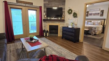 1 bedroom, iron/ironing board, travel crib, free WiFi