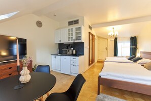 Caja de seguridad en la habitación, cortinas blackout y wifi gratis 