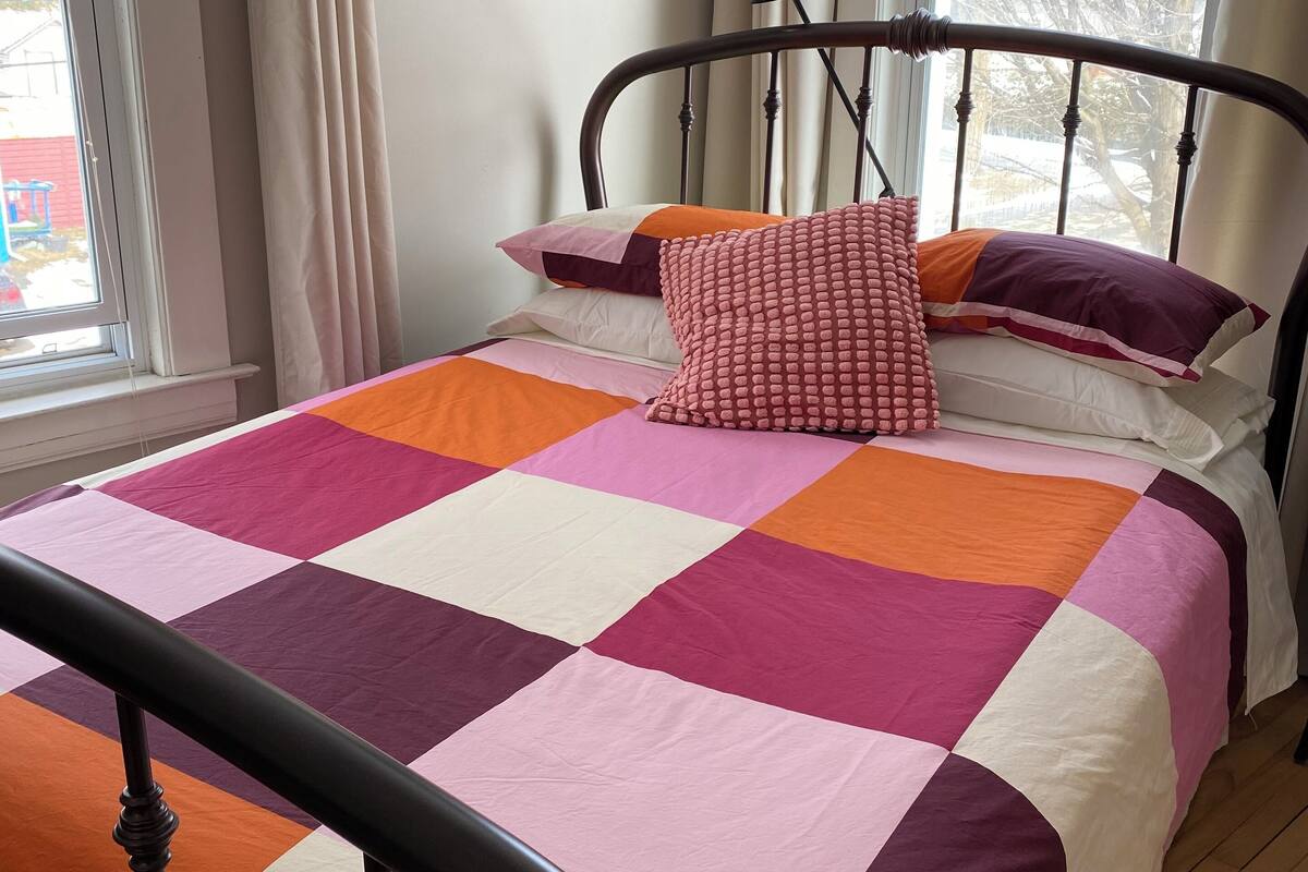 Room | 4 bedrooms, individually decorated, individually furnished