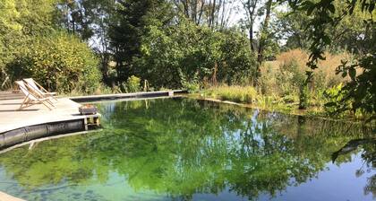 Ecolieu Le Chant du Temps Chambre D'hôtes Piscine Naturelle, Sauna Table D'hôtes