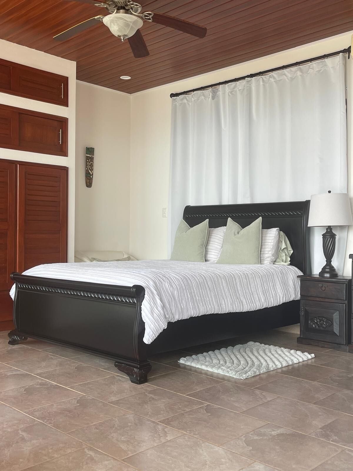 1 多间卧室、客房内保险箱、旅行婴儿床、WiFi