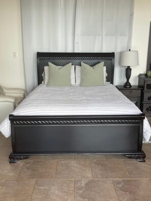 1 室のベッドルーム、セーフティボックス (室内)、旅行用ベビーベッド、WiFi