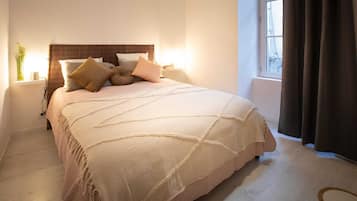 1 bedroom, iron/ironing board, travel crib, free WiFi