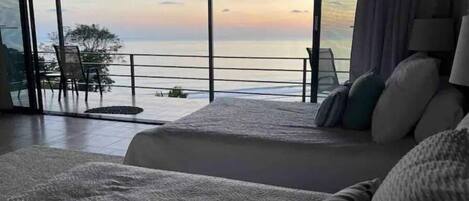 2 室のベッドルーム、WiFi