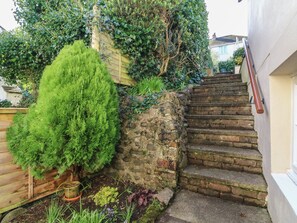 Cottage | Property grounds - Pepper's Cottage (Bideford)