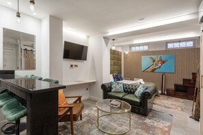 1 bedroom, desk, iron/ironing board, free WiFi