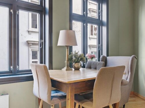 Convenient apartment in quiet neighborhood

