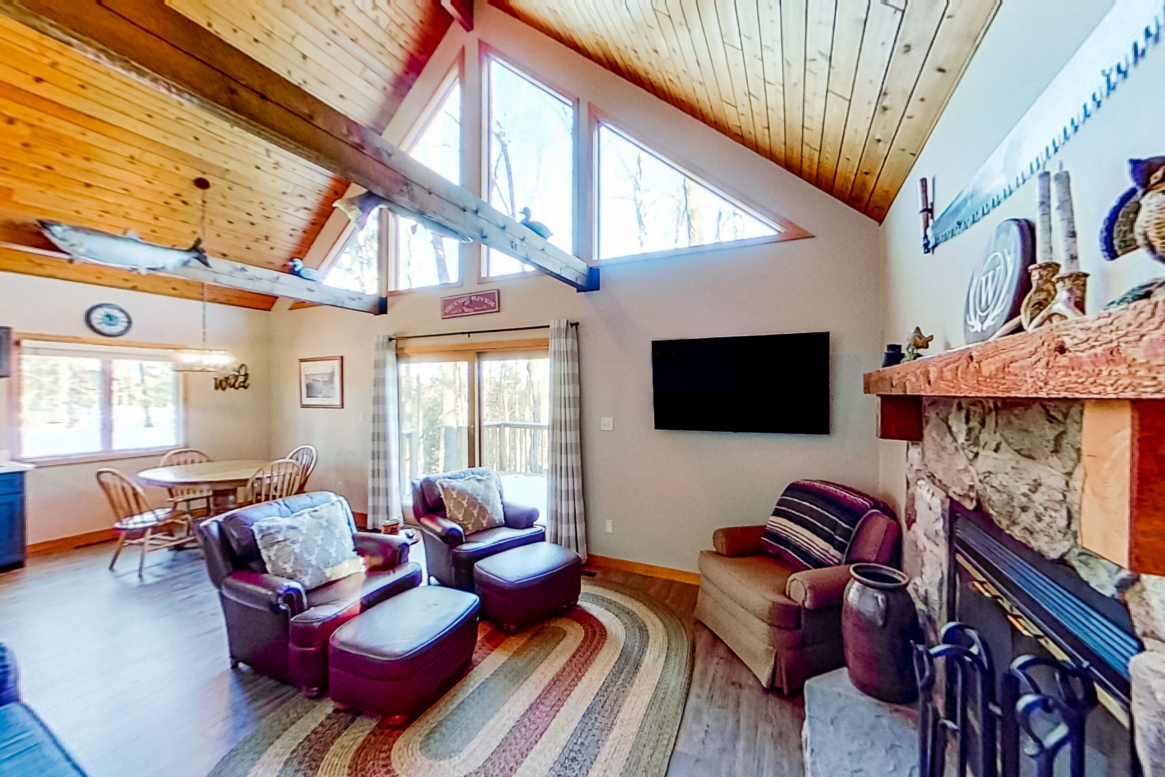 Televisor i llar de foc 