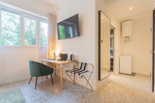 高档床上用品、羽绒被、客房内保险箱、特色装修