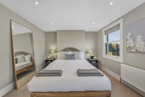 4 habitaciones, tabla de planchar con plancha y wifi gratis