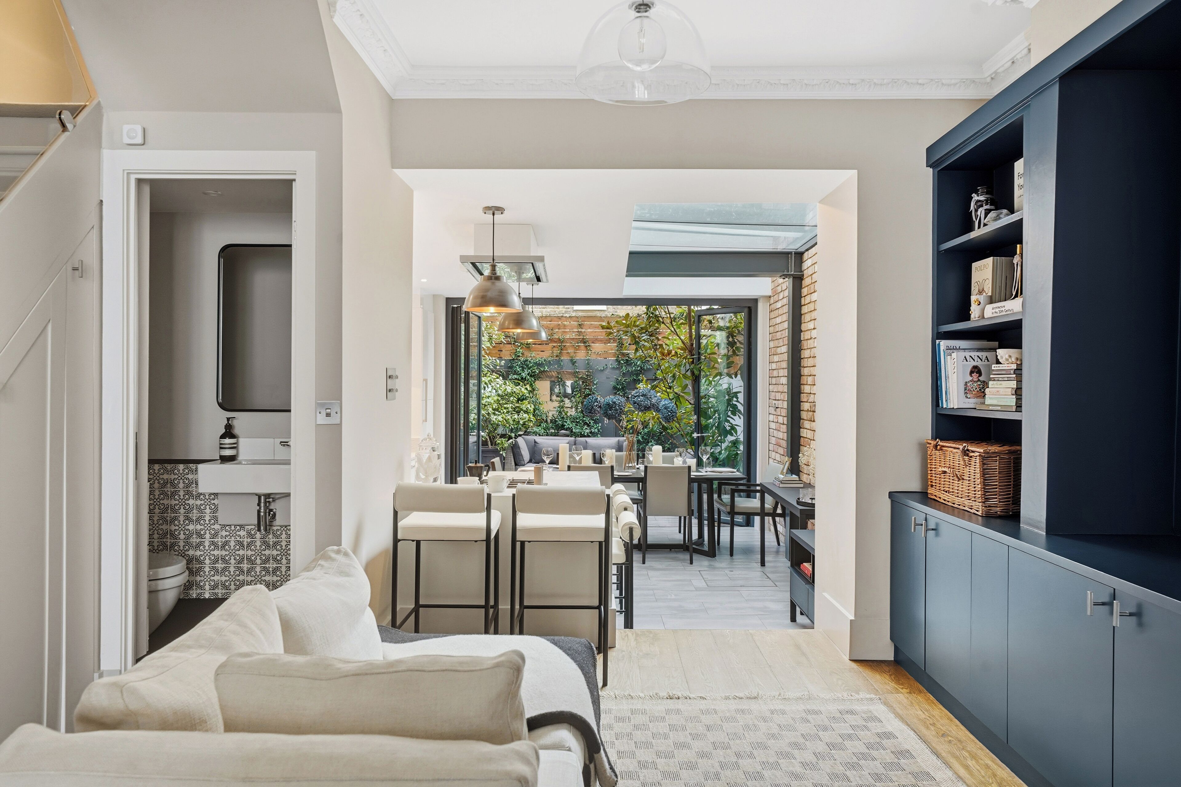 Smart TV, fireplace, video games, books