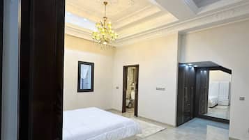Apartment, 2 Bedrooms, Accessible, Smoking | 2 bedrooms