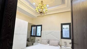 2 bedrooms