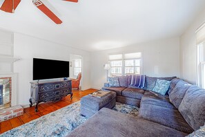 TV