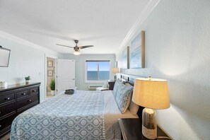 2 bedrooms, iron/ironing board, WiFi, bed sheets - Oceanfront 2bd 2bth / Fish/ Pool /Fitness Ctr/ 904 (Virginia Beach)