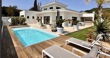 Villa Exceptionnelle Avec Piscine à Quelques pas de la Plage