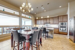 Fridge, microwave, oven, stovetop - Spacious dog-friendly home with decks & beautiful views - near boat ramp & lake (Canyon Lake)