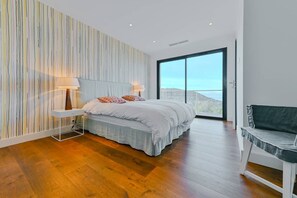 5 slaapkamers, een kluis op de kamer, gratis wifi, beddengoed