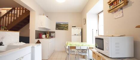 Microwave, oven, coffee/tea maker, toaster
