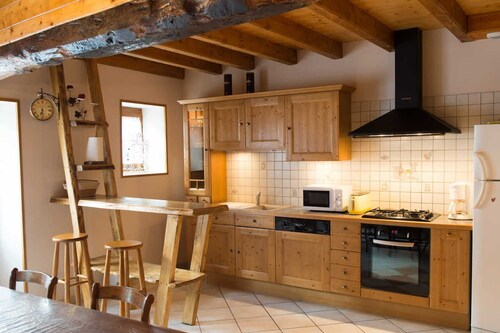 Les Hirondelles - Peyrieu