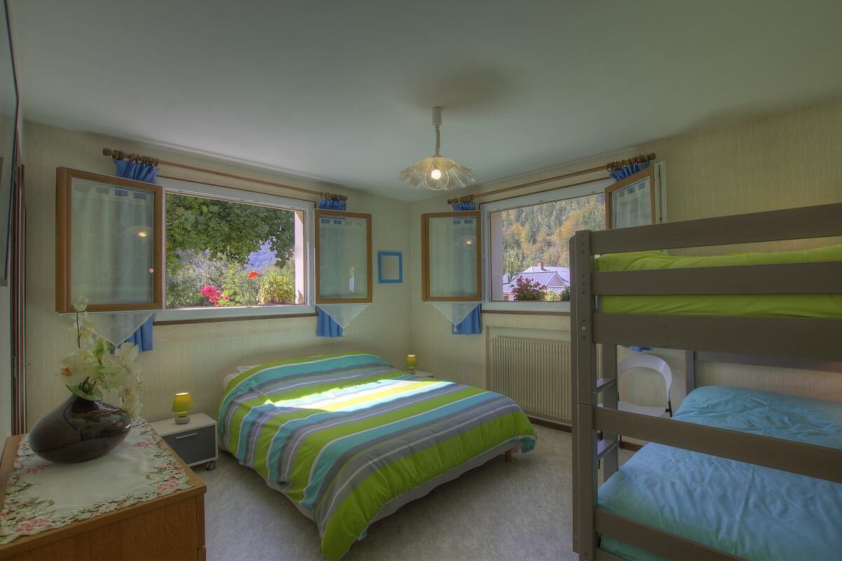 1 slaapkamer, een strijkplank/strijkijzer, gratis wifi