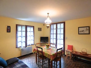 Dining - Le Closet - Confort - Gîte (CONFORT)