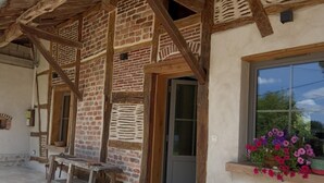 Exterior detail - la Ferme aux Colombages (MARBOZ)