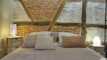 2 quartos, ferros/tábuas de passar roupa, Wi-Fi de cortesia