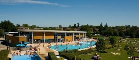 Pool. Tournesol - Saint-benigne