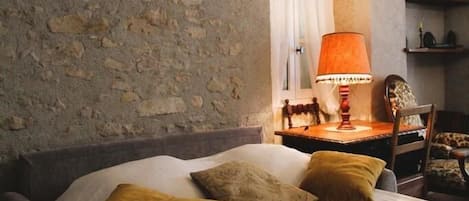 5 dormitorios, tabla de planchar con plancha, wifi gratis