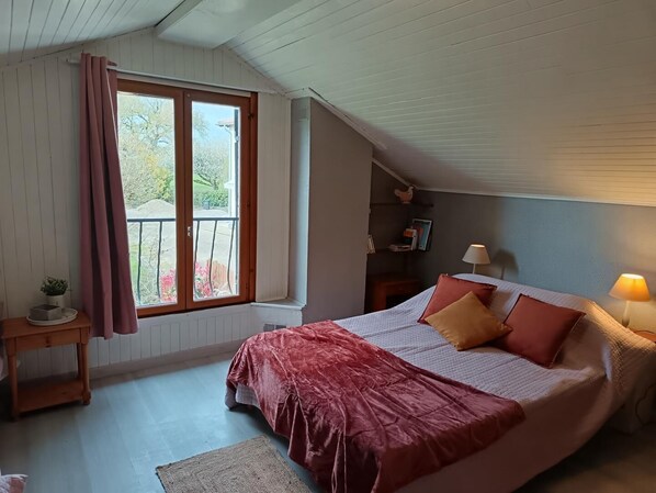 2 Schlafzimmer, Bügeleisen/Bügelbrett, kostenloses WLAN
