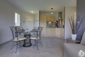 Interior - De la Forêt - Peronnas (PERONNAS)