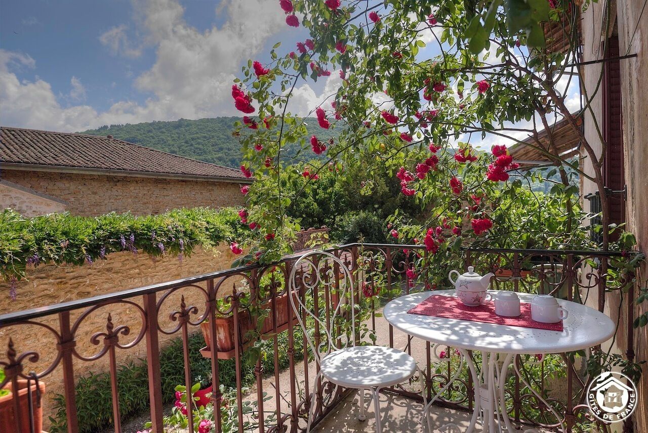 屋外ダ イニングエリア