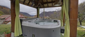 G104010 - Chezery-forens