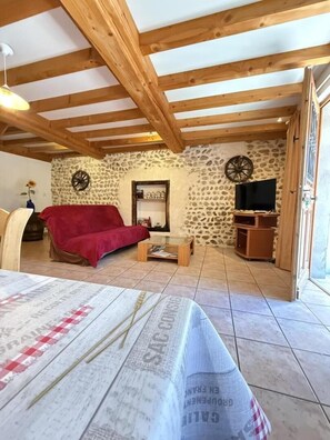 Living area - Gîte Maïs - Chazey-sur-ain (CHAZEY-SUR-AIN)