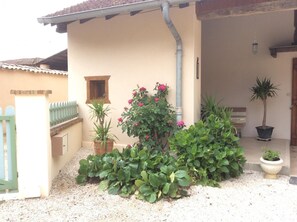 Property grounds - Gîte des Hautes Corcelles (GRIEGES)