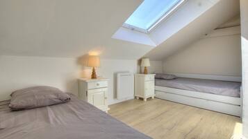 2 chambres, fer et planche Ă repasser, Wi-Fi gratuit, draps fournis